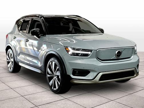 2021 Volvo XC40 Recharge Pure Electric P8