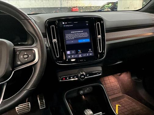 2021 Volvo XC40 Recharge Pure Electric P8