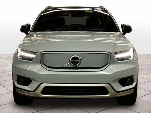 2021 Volvo XC40 Recharge Pure Electric P8