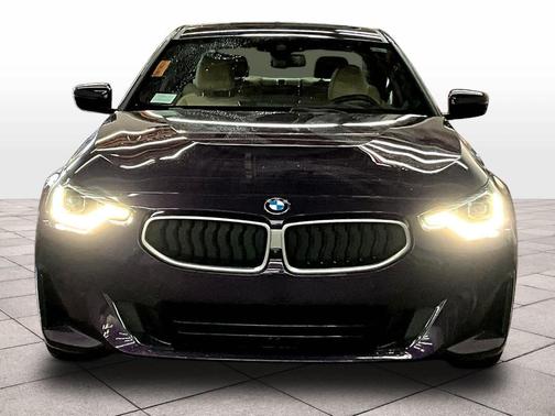 Metallic 2025 BMW 230 i
