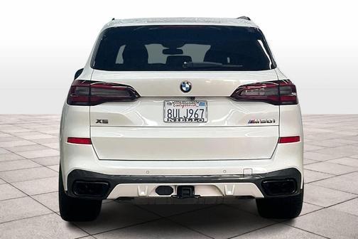 2021 BMW X5 M50i
