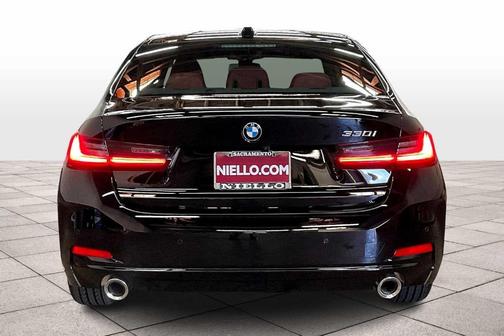2025 BMW 330 i