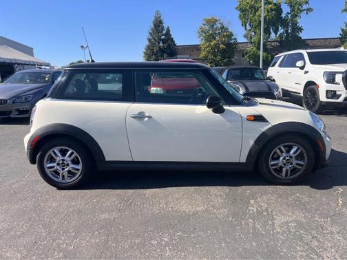 2013 MINI Hardtop Cooper