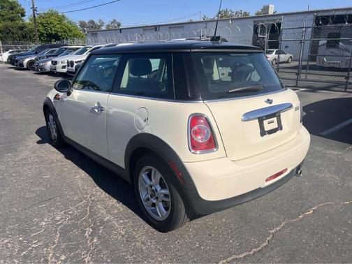 2013 MINI Hardtop Cooper