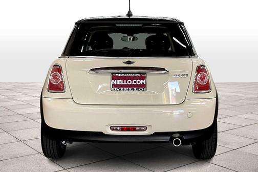 2013 MINI Hardtop Cooper