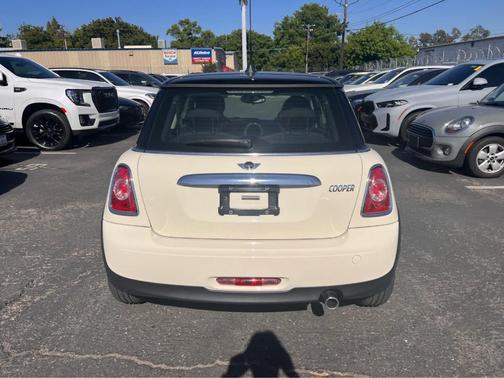 2013 MINI Hardtop Cooper