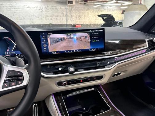 Gray Metallic 2025 BMW X5 xDrive40i