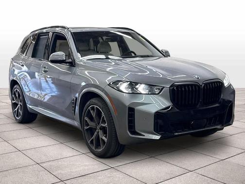 Gray Metallic 2025 BMW X5 xDrive40i