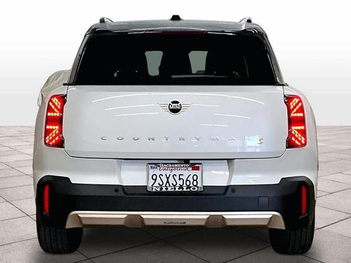 2025 MINI Countryman Base