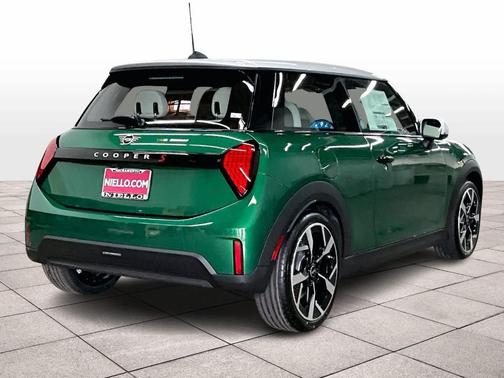 British Racing Green IV Metallic 2026 MINI Hardtop S
