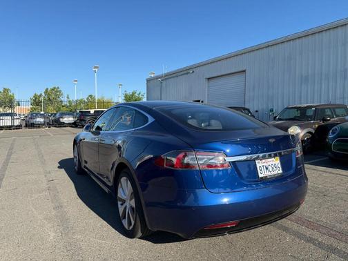 2021 Tesla Model S Long Range