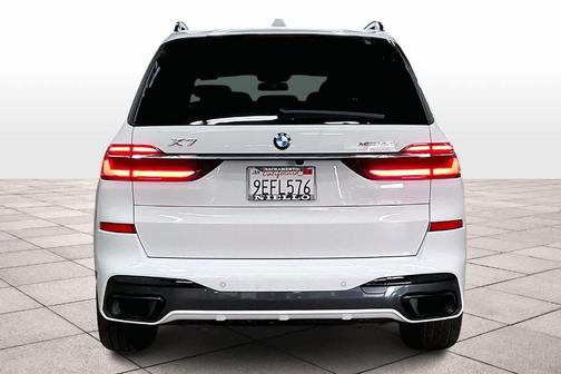 2023 BMW X7 xDrive40i