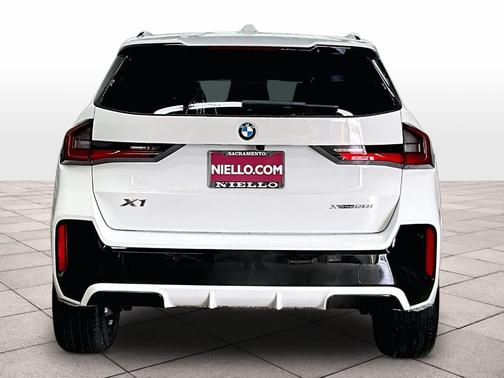 Alpine White 2026 BMW X1 xDrive28i