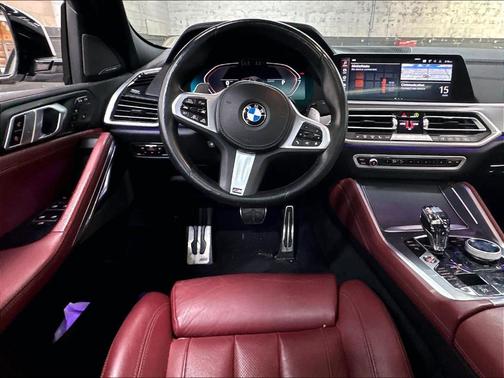 Mineral White Metallic 2022 BMW X6 xDrive40i