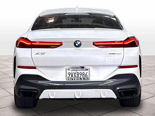 Mineral White Metallic 2022 BMW X6 xDrive40i