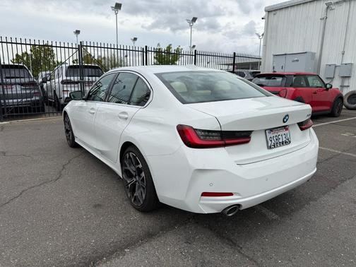 2025 BMW 330 i