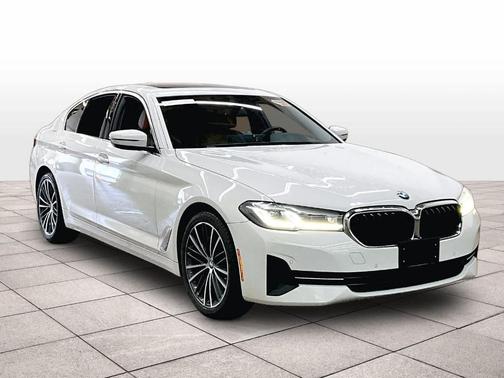 Alpine White 2023 BMW 530 i