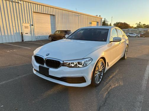 2019 BMW 530 i