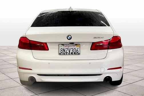 2019 BMW 530 i