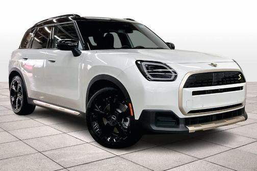 2025 MINI Countryman Base