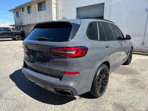 2023 BMW X5 M50i