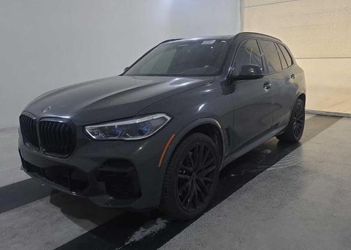 2023 BMW X5 M50i
