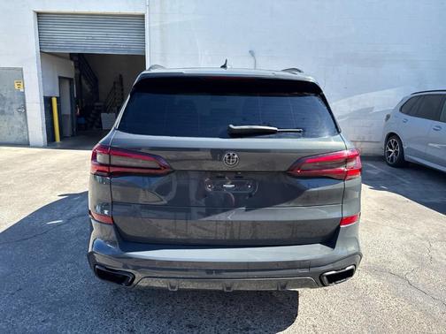 2023 BMW X5 M50i