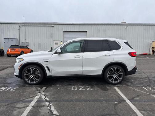 2023 BMW X5 PHEV xDrive45e