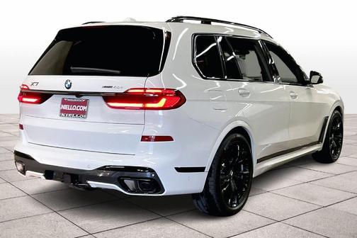 2026 BMW X7 xDrive40i