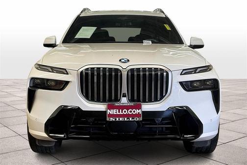 2023 BMW X7 xDrive40i