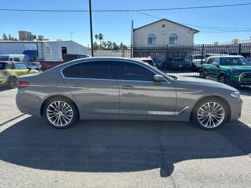 2021 BMW 530e 530e