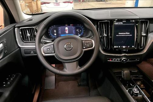2025 Volvo XC60 B5 Core