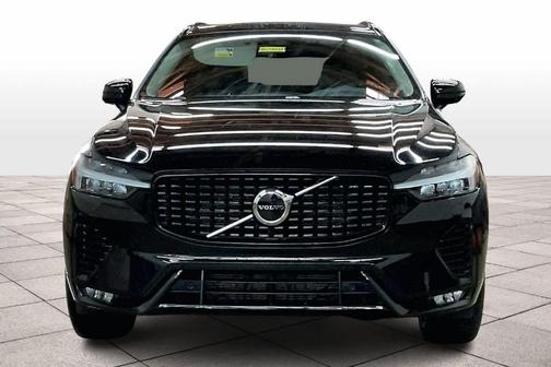 2025 Volvo XC60 B5 Core