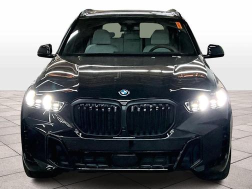 Black Sapphire Metallic 2026 BMW X5 PHEV xDrive50e