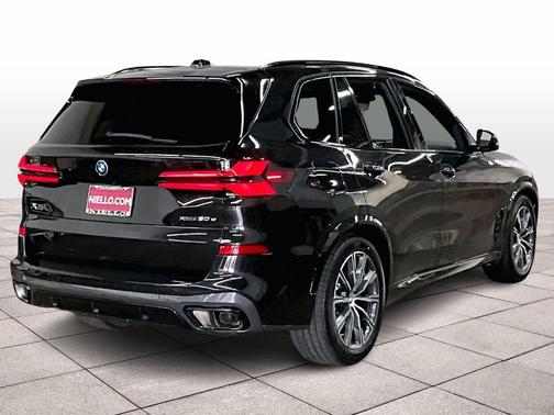 Black Sapphire Metallic 2026 BMW X5 PHEV xDrive50e