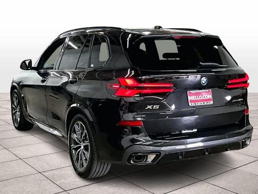 Black Sapphire Metallic 2026 BMW X5 PHEV xDrive50e