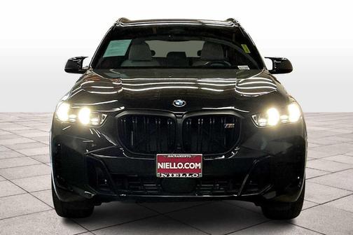 2025 BMW X5 M60i