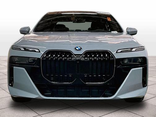 Gray Metallic 2026 BMW 750e xDrive