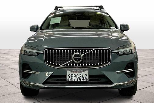 2023 Volvo XC60 B5 Plus Bright Theme