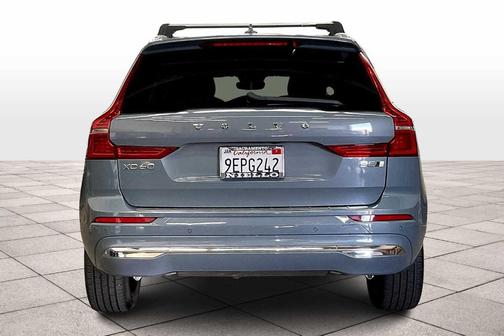 2023 Volvo XC60 B5 Plus Bright Theme