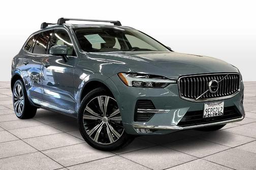 2023 Volvo XC60 B5 Plus Bright Theme