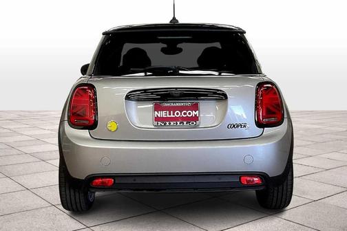 2024 MINI SE Hardtop Cooper