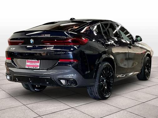 Carbon Black Metallic 2026 BMW X6 xDrive40i