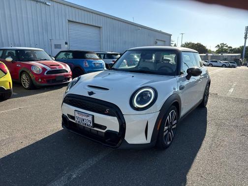 2023 MINI Hardtop Cooper S