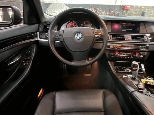 Black Sapphire Metallic 2013 BMW 528 i xDrive