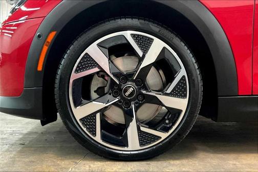 2025 MINI Hardtop ICONIC