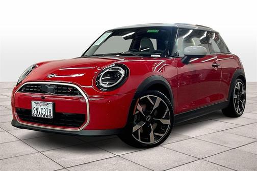 2025 MINI Hardtop ICONIC