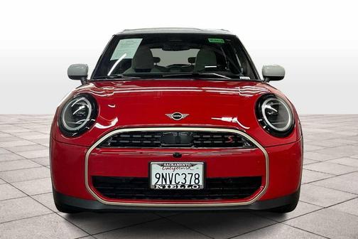 2025 MINI Hardtop ICONIC
