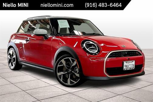 2025 MINI Hardtop ICONIC