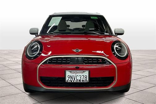 2025 MINI Hardtop ICONIC